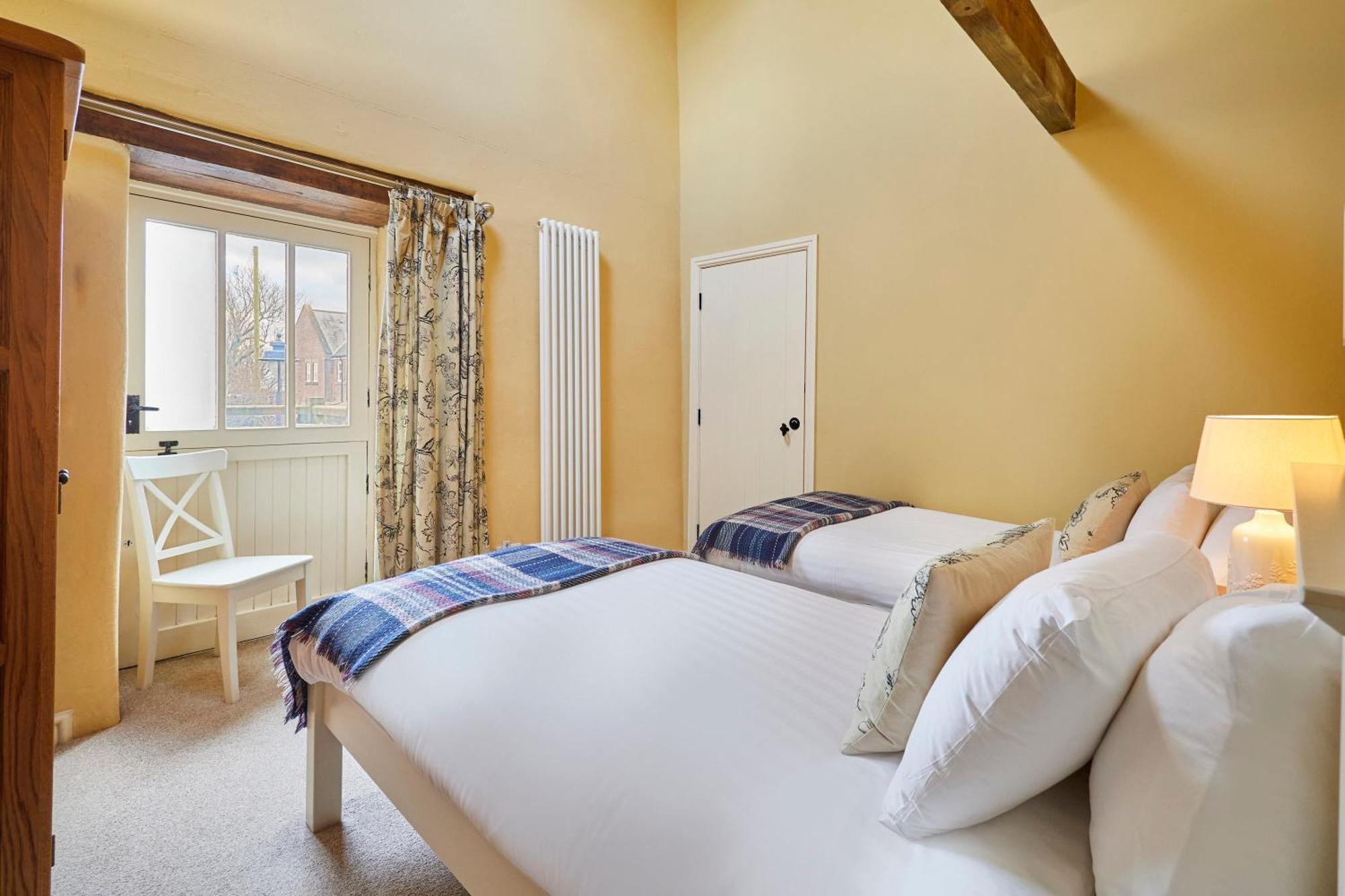 Host & Stay - Tithe Barn Cottages Easington 客房 照片